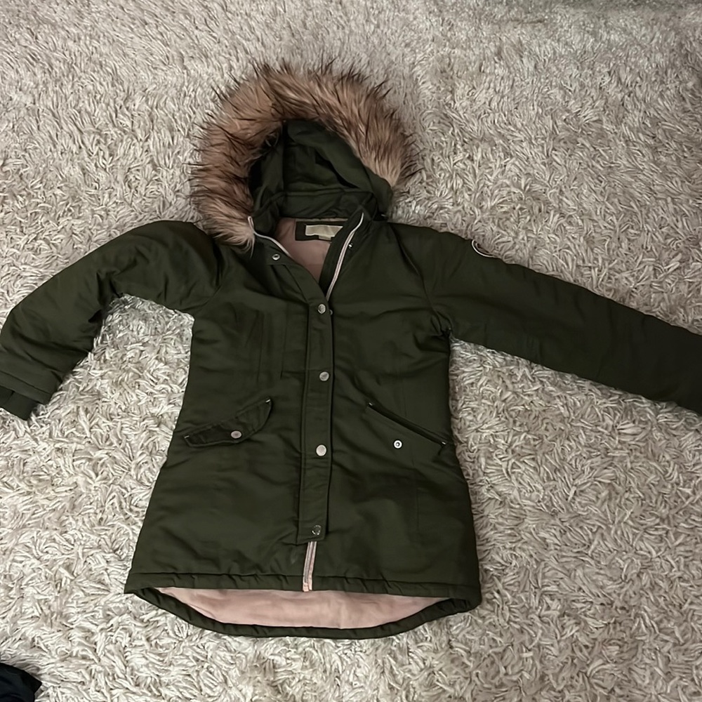 MICHAEL Michael Kors kids size 14 winter jacket. used fairly good condition